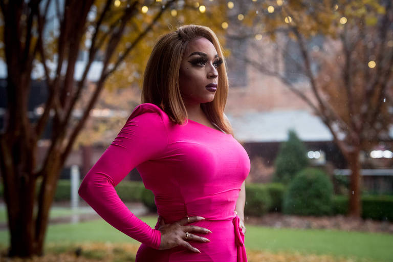 Drag queens lutam contra intimidação violenta em nova trincheira de debate sobre gênero nos EUA