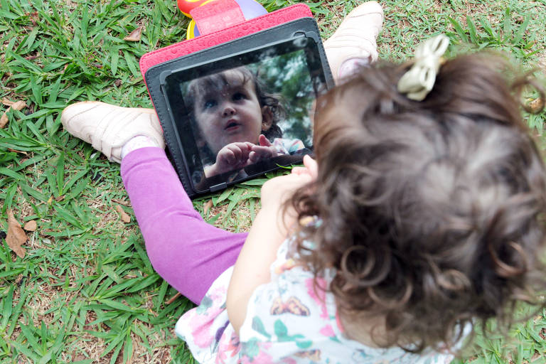 Veja quais são as recomendações da Sociedade Brasileira de Pediatria sobre uso de telas