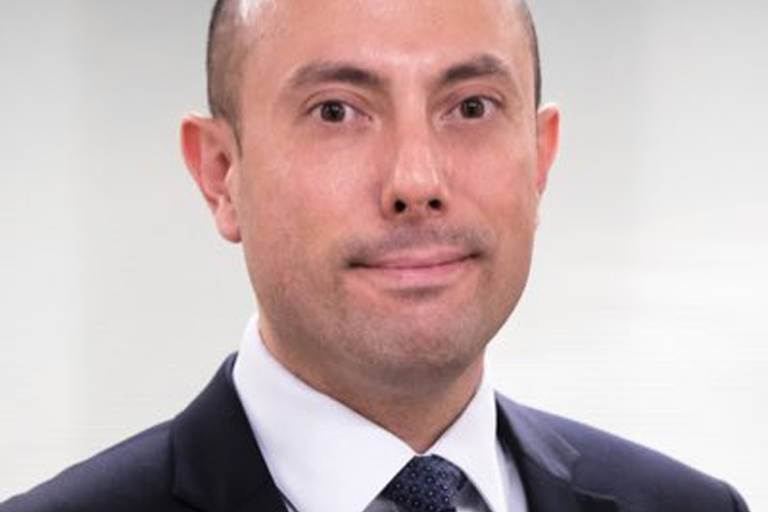 Samuel Kinoshita assumirá a Secretaria da Fazenda e Planejamento do novo governo. Ele foi assessor especial do Ministério da Economia de Guedes de 2019 a 2021 e membro do conselho fiscal do Banco do Brasil de 2020 até julho deste ano