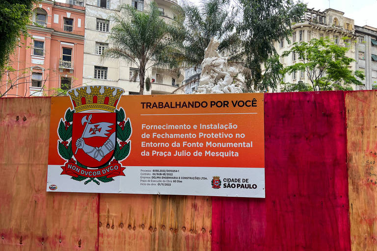 Praça em situação de penúria no centro de São paulo