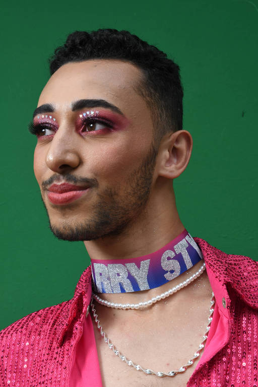 Retrato de Lucas Narciso, que foi ao show de Harry Styles na terça (13), no Allianz Parque, em São Paulo