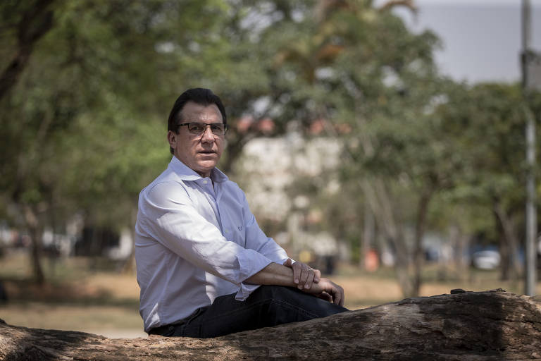 O deputado federal eleito Luiz Marinho (PT-SP) foi escolhido para comandar o Ministério do Trabalho. As três principais centrais sindicais do Brasil —CUT, Força Sindical e UGT— endossaram o nome do petista