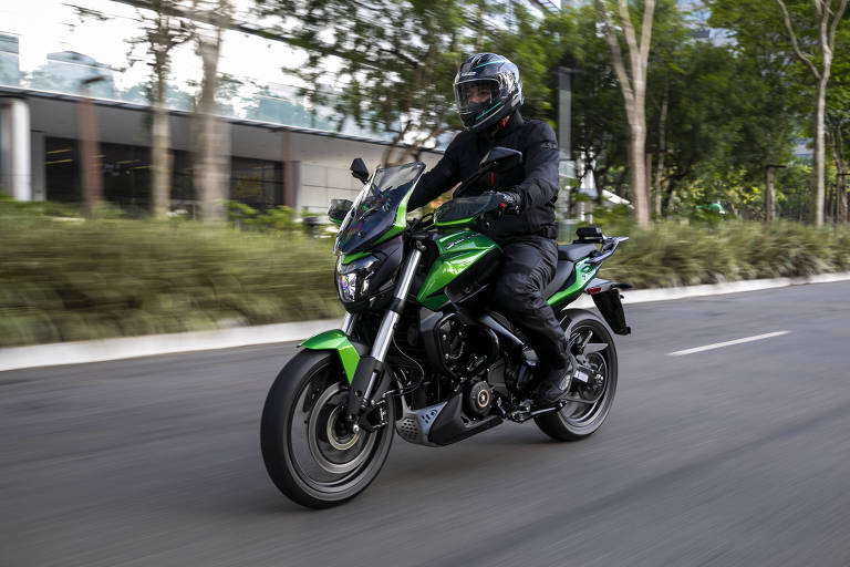 Bajaj lança motocicletas no Brasil