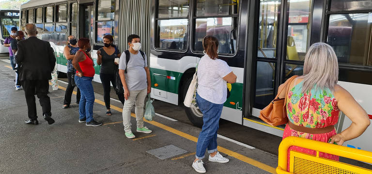 Prefeitura de Mogi das Cruzes - Notícias - Sistema de transporte coletivo  terá mais ônibus a partir desta sexta-feira