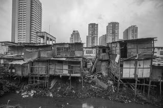 Barraco na favela da 10, na Barra Funda, em São Paulo