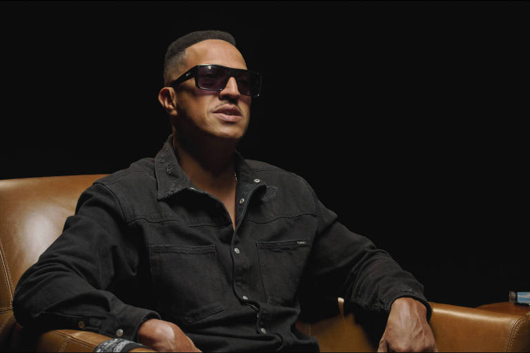 O rapper Mano Brown no documentário sobre o grupo