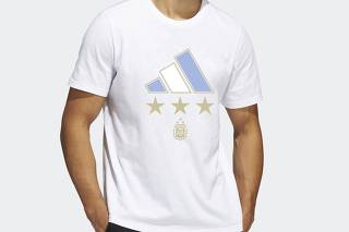 Camiseta da Argentina com as 3 estrelas