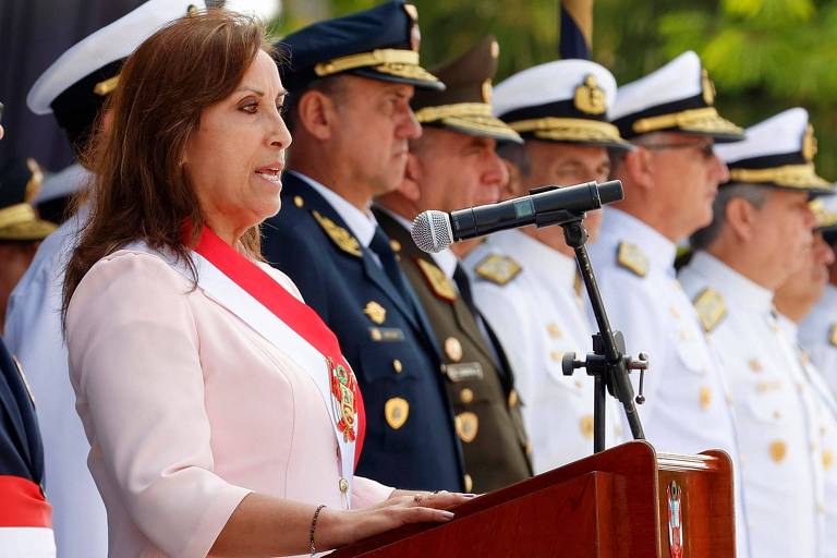 Presidente do Peru faz reforma ministerial e nomeia 2º premiê em menos de 2 semanas