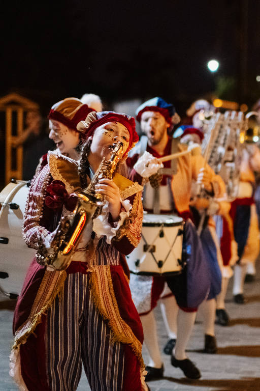 Trem do Vinho percorre 23 quilômetros entre Bento Gonçalves e Carlos Barbosa, passando por Garibaldi