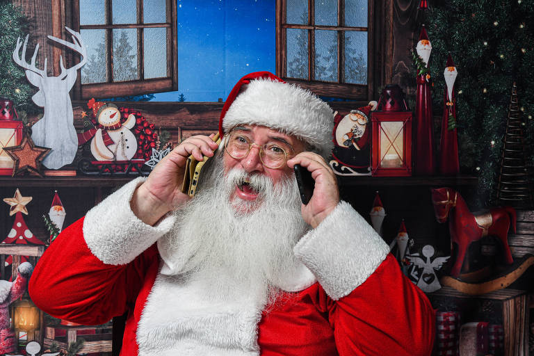 Papai Noel diz ser 'obrigado a bloquear' crianças que lotam seu celular com ligações