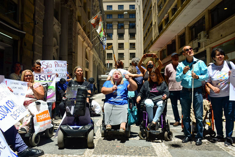 Fim de secretaria da pessoa com deficiência de SP gera primeiro protesto contra Tarcísio
