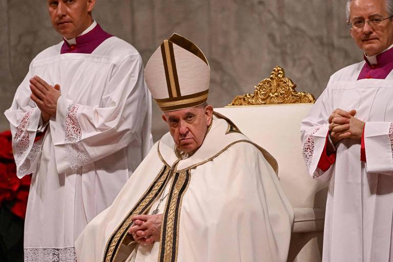 Papa Francisco faz apelo às vítimas da guerra e da pobreza na véspera de Natal
