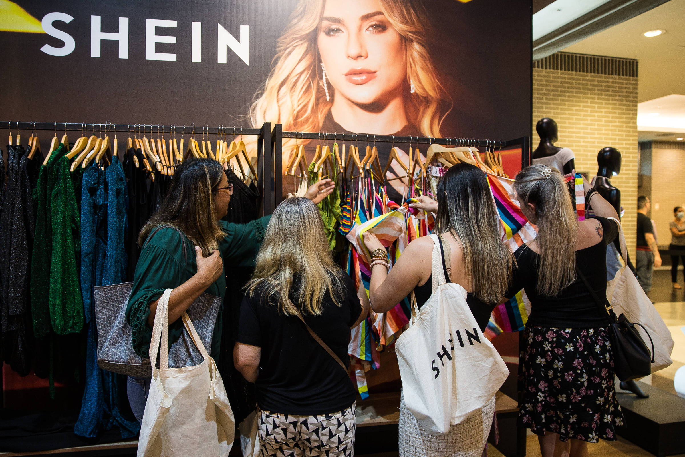 Shein inaugura primeira loja em formato 'pop-up' em São Paulo; veja como  vai funcionar - Estadão