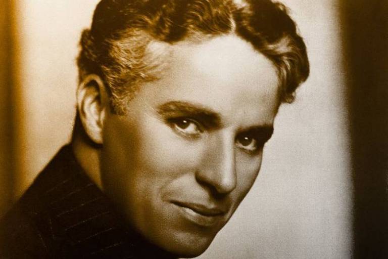 Retrato em preto e branco de Charlie Chapling