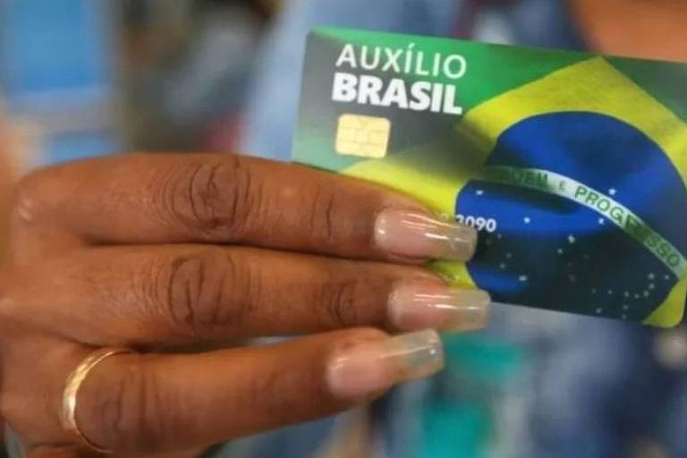 Uma em cada seis famílias beneficiárias solicitaram o empréstimo consignado do Auxílio Brasil