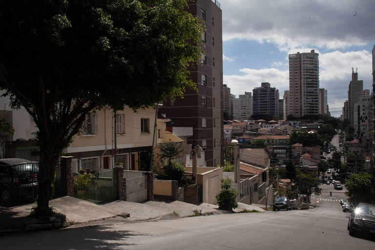 Tom Zé: Na São Paulo em recesso, as chamadas pequenas coisas são enormes