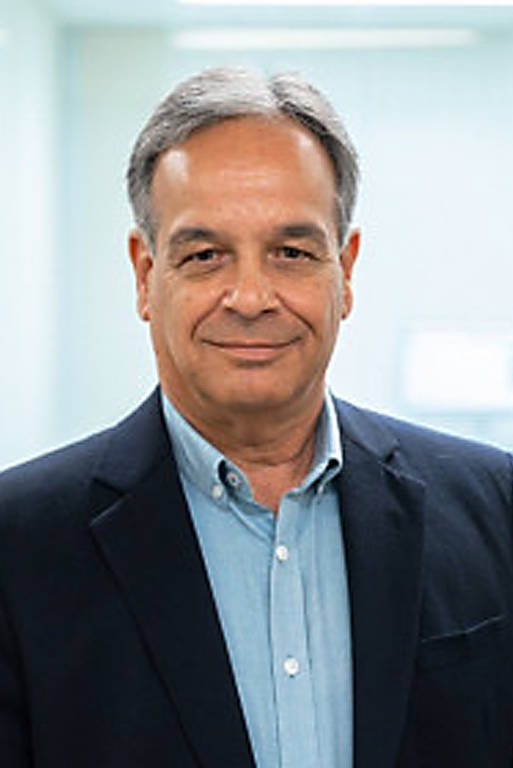 Antônio Junqueira de Queiroz é produtor rural, é formado em administração e membro do Conselho Superior do Agronegócio da Fiesp. Já foi membro do Conselho de Administração da Credicitrus e secretário de Agricultura e Abastecimento do estado, voltando à pasta no mandato de Tarcísio