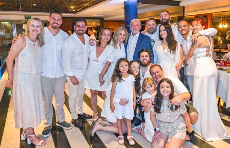 Lula e a família celebram o Réveillon em Brasília
