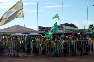 Acampamento em frente ao QG do Exército em Brasília