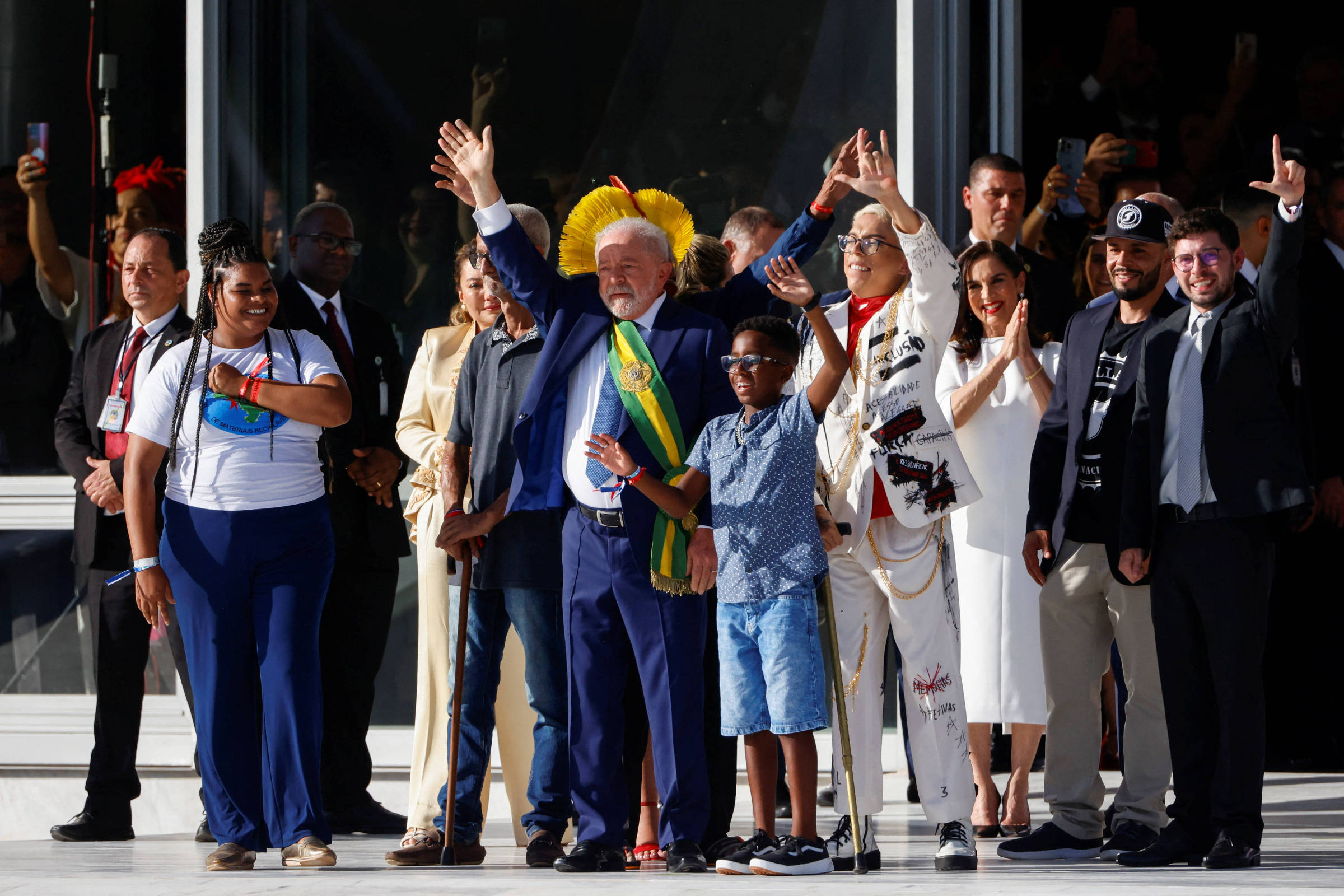 Lula recibe pancarta de un grupo diverso en nombre del ‘pueblo’ – 01/01/2023 – Poder