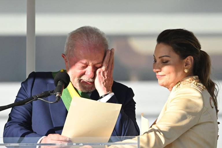 Leia íntegra e assista discurso do presidente Lula no parlatório do Planalto
