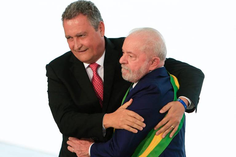 Este é Rui Costa, ministro da Casa Civil de Lula
