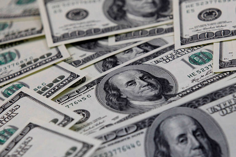 Bolsa sobe 2% e dólar cai a R$ 5,10 após declarações de Haddad sobre política fiscal e PIB da China