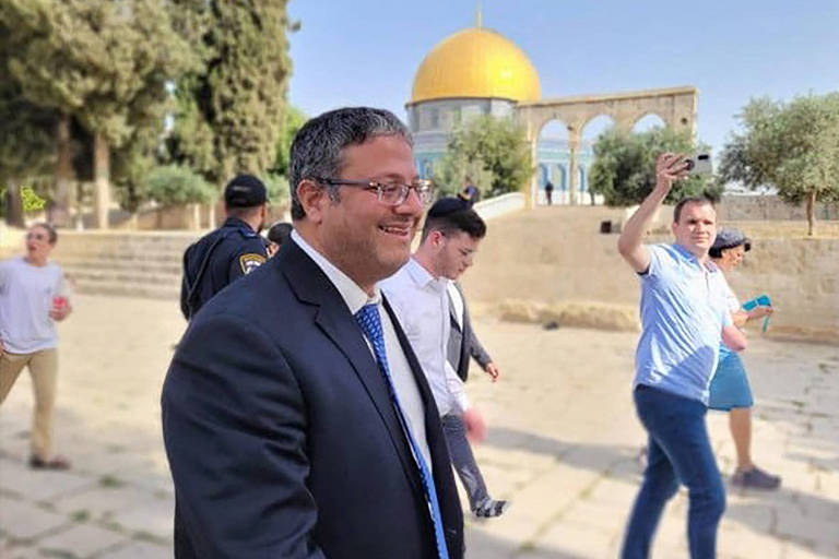 O ministro da Segurança Interna de Israel, Itamar Ben-Gvir, durante visita ao complexo de Al-Aqsa, em Jerusalém

