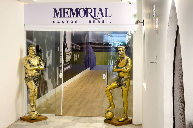 Saudações ao Rei! Museu Pelé, em Santos, expõe itens pessoais do