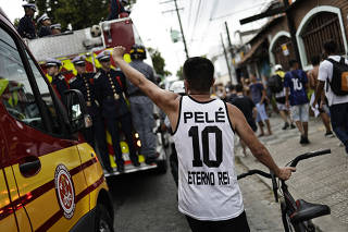 Death of Brazilian soccer legend Pele in Santos