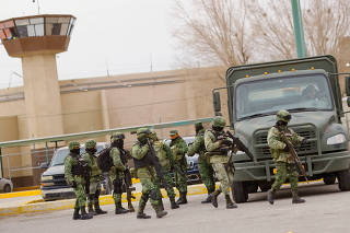 Authorities transfer inmates from Ciudad Juarez to other prisons