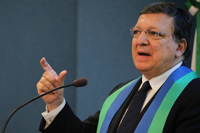 José Manuel Durão Barroso durante cerimônia na qual recebeu o título de Doutor Honoris Causa pela Universidade de Brasília