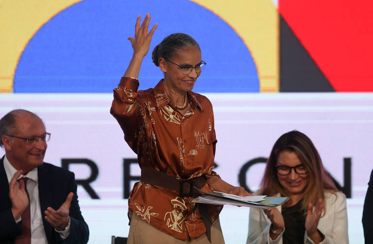 Empossada ministra do Meio Ambiente, Marina Silva (Rede) discursa em sua cerimônia de posse, no Palácio do Planalto, em Brasília