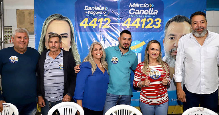 Aracimy, Rosimery e Matheus Pagniez, pai, irmã e filho de Marcinho Bombeiro, acusado de chefiar uma milícia, participam de ato de campanha da ministra Daniela Carneiro e o deputado estadual Márcio Canella (União)