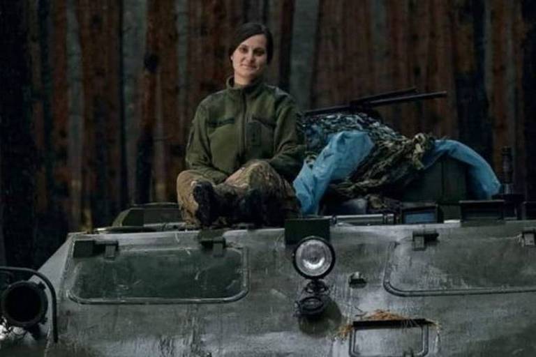 Mulheres têm lutado em várias frentes, inclusive como tripulação de tanques