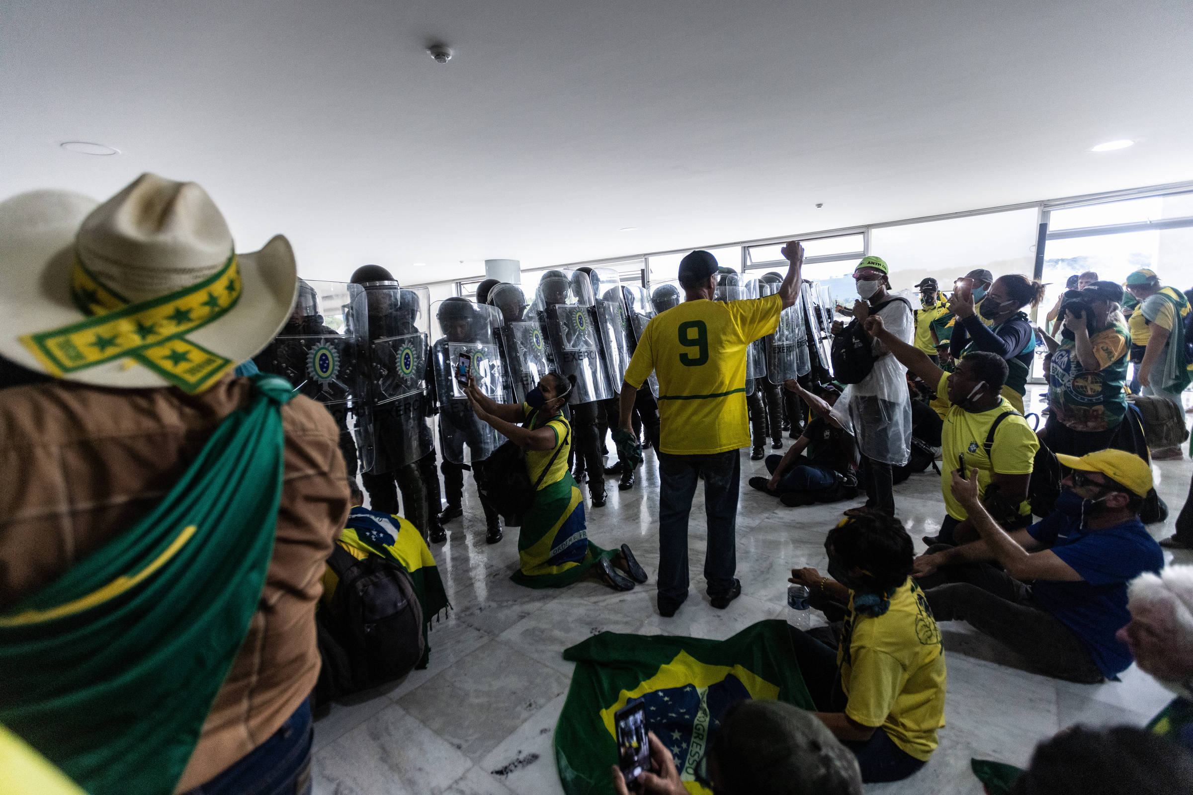 cubo Aditivo Resentimiento DF divulga nomes de 763 presos por atos em Brasília; veja - 10/01/2023 -  Poder - Folha