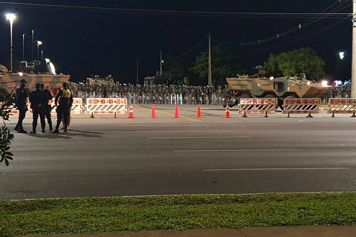 Exército planeja reduzir o numero dos “Guarani” para obter mais