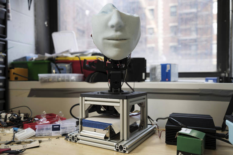 Protótipo de robô desenvolvido por Yuhang Hu, aluno de doutorado do Creative Machines Lab da Universidade Columbia, em Nova York