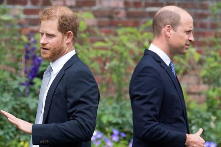 Príncipe William avisa que não vai passar Natal com Harry e Meghan Markle, diz revista britânica
