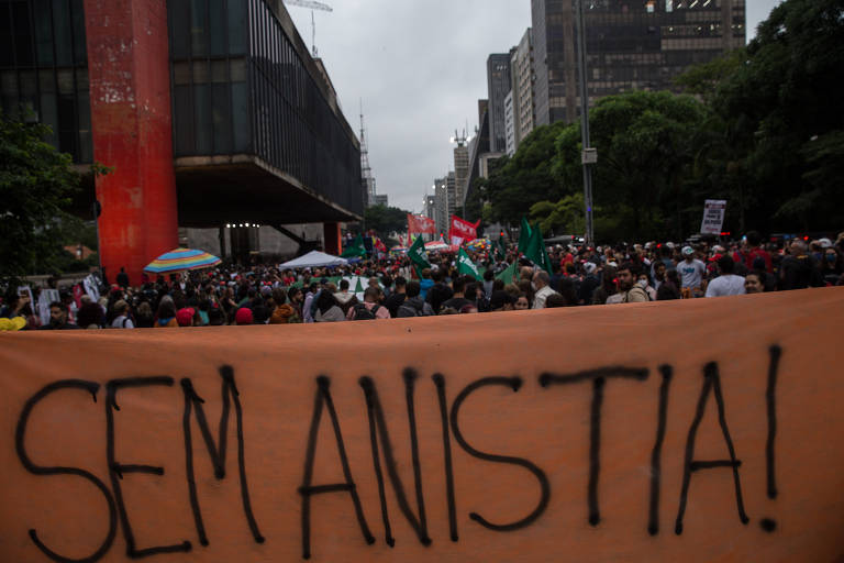 As Bruxas invadem a Avenida Paulista no Club Homs - Na Paulista e Região