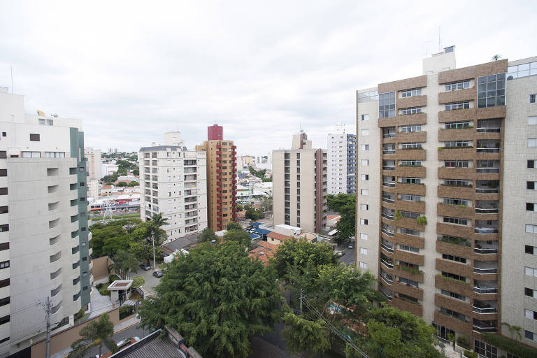 Vista externa do bairro de Cambuí, em Campinas (SP)
