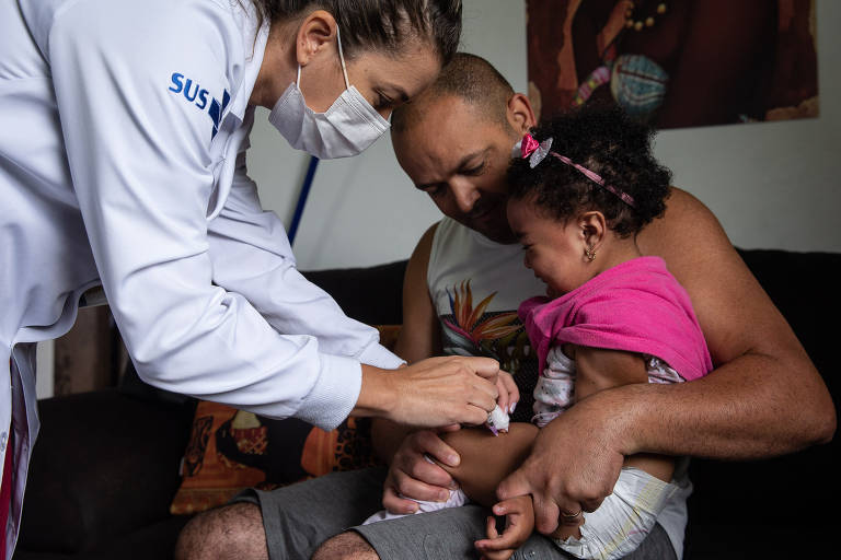 Secretaria da Saúde de São Paulo faz busca ativa de crianças com vacina contra a Covid em atraso