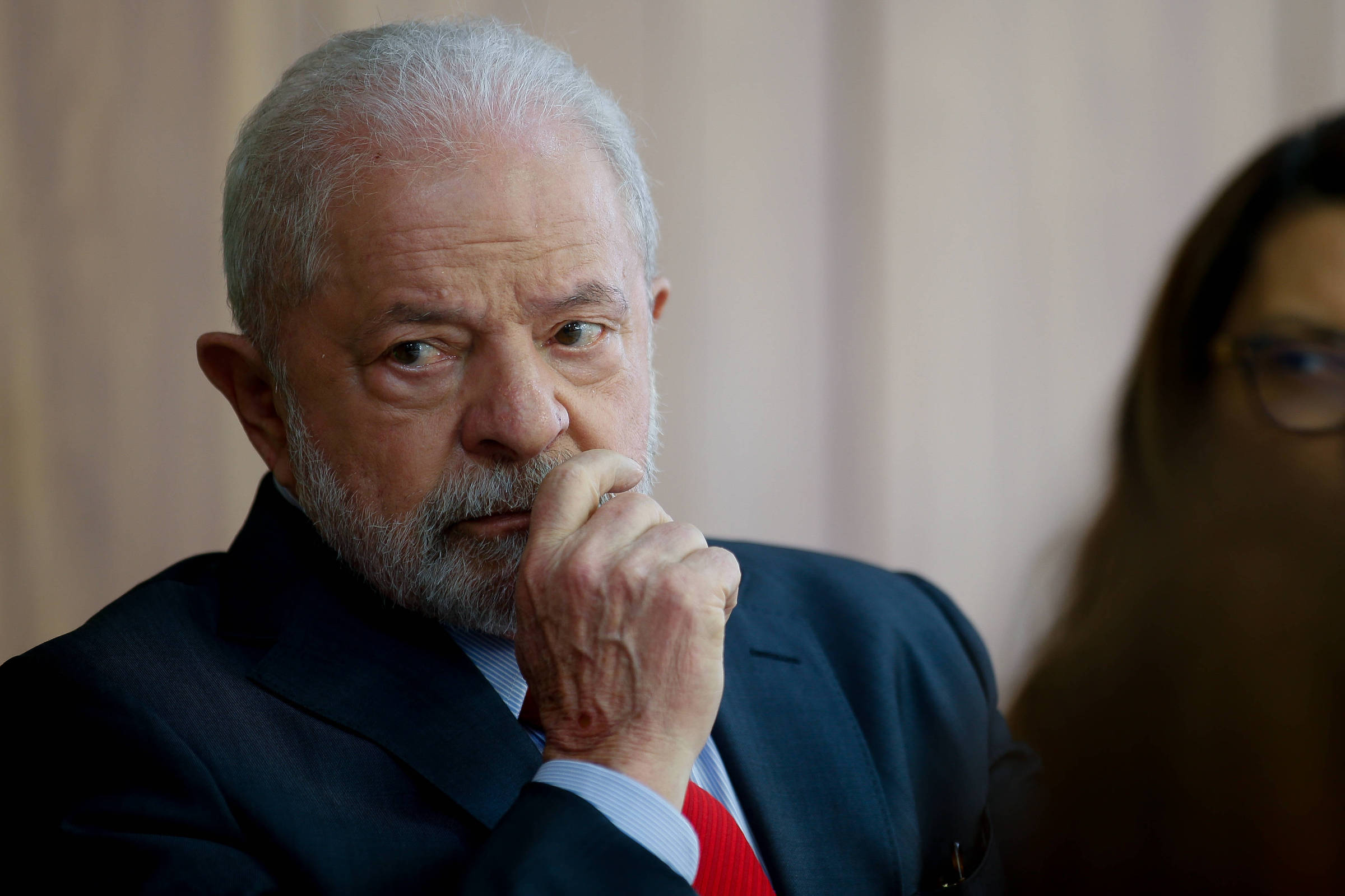 Lula diz ser emocionante receber Padre Lancellotti no Planalto