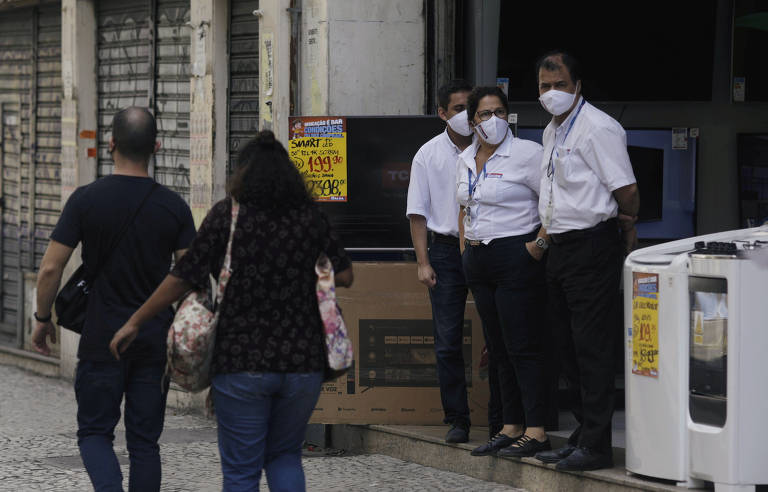 O PIB (Produto Interno Bruto) é a soma do valor de todos os bens e serviços produzidos em um país ou uma região, durante um determinado período.