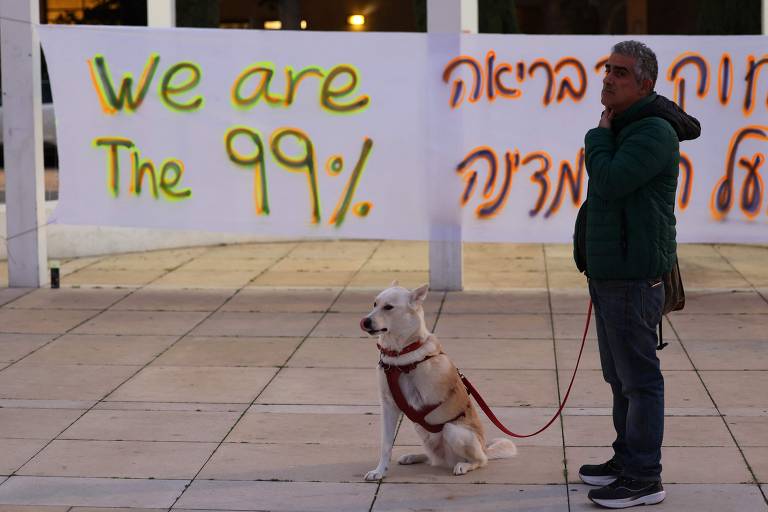 Milhares protestam em Israel contra reforma no Supremo, em janeiro