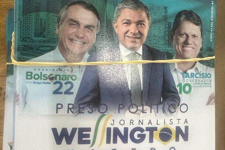 Panfleto tem o rosto de três homens e os dizeres Conheça seu candidato em São Paulo, aleém dos números