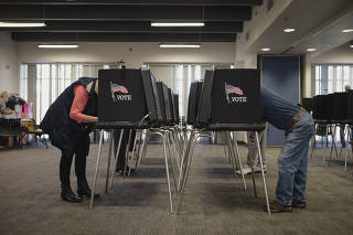 Election Day voters at a community center in Albuquerque, N.M. on Tuesday, Nov. 8, 2022. (Adria Malcolm/The New York Times)