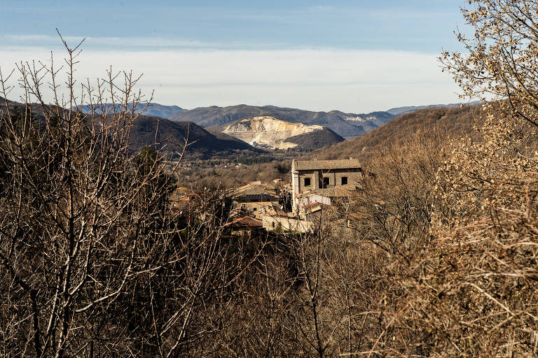 Cidade de Camerata Nuova, nas montanhas Simbruini, no centro da Itália