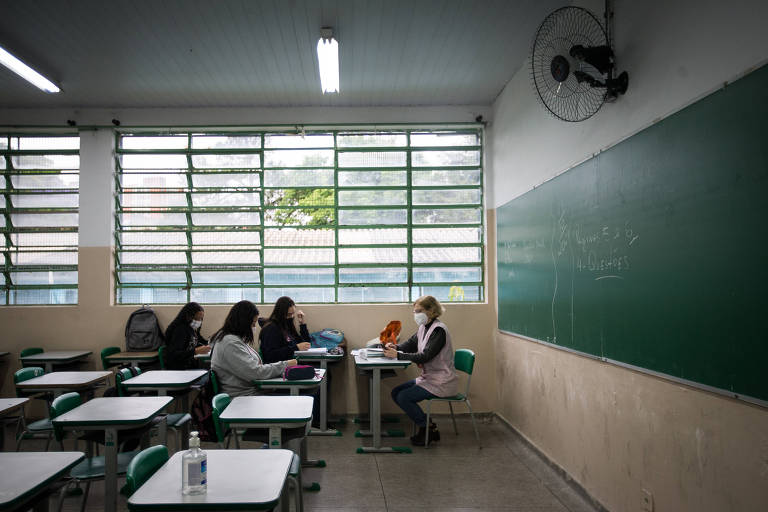 Sala de aula da escola estadual Eliza Rachel Macedo de Souza, na zona leste de São Paulo