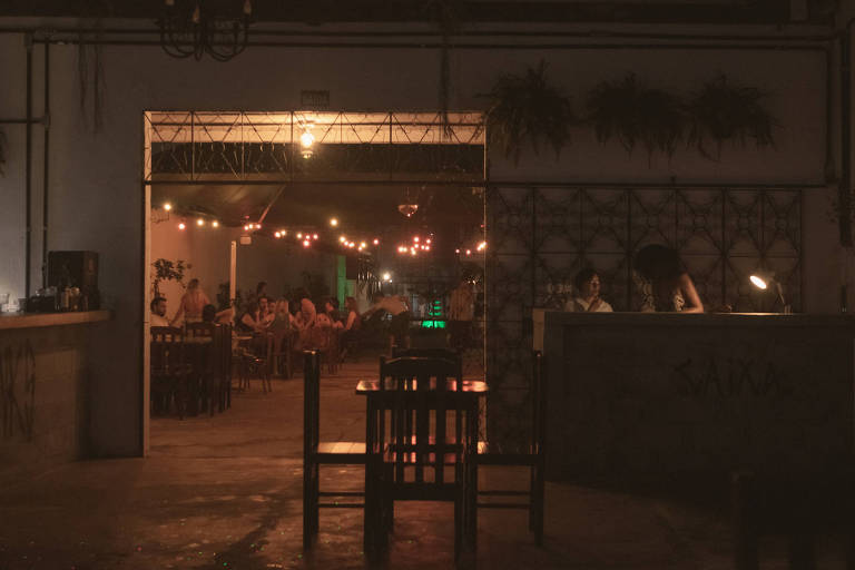 Terr3no, bar com amplo espaço ao ar livre na Barra Funda, em São Paulo